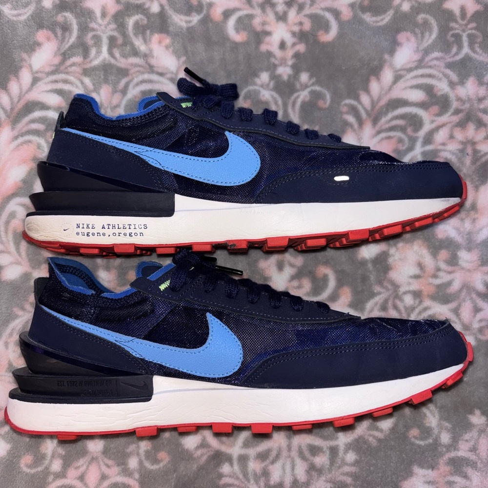 Nike Waffle One SE 'Eugene, Oregon' 
Navy and Light Blue Sneakers